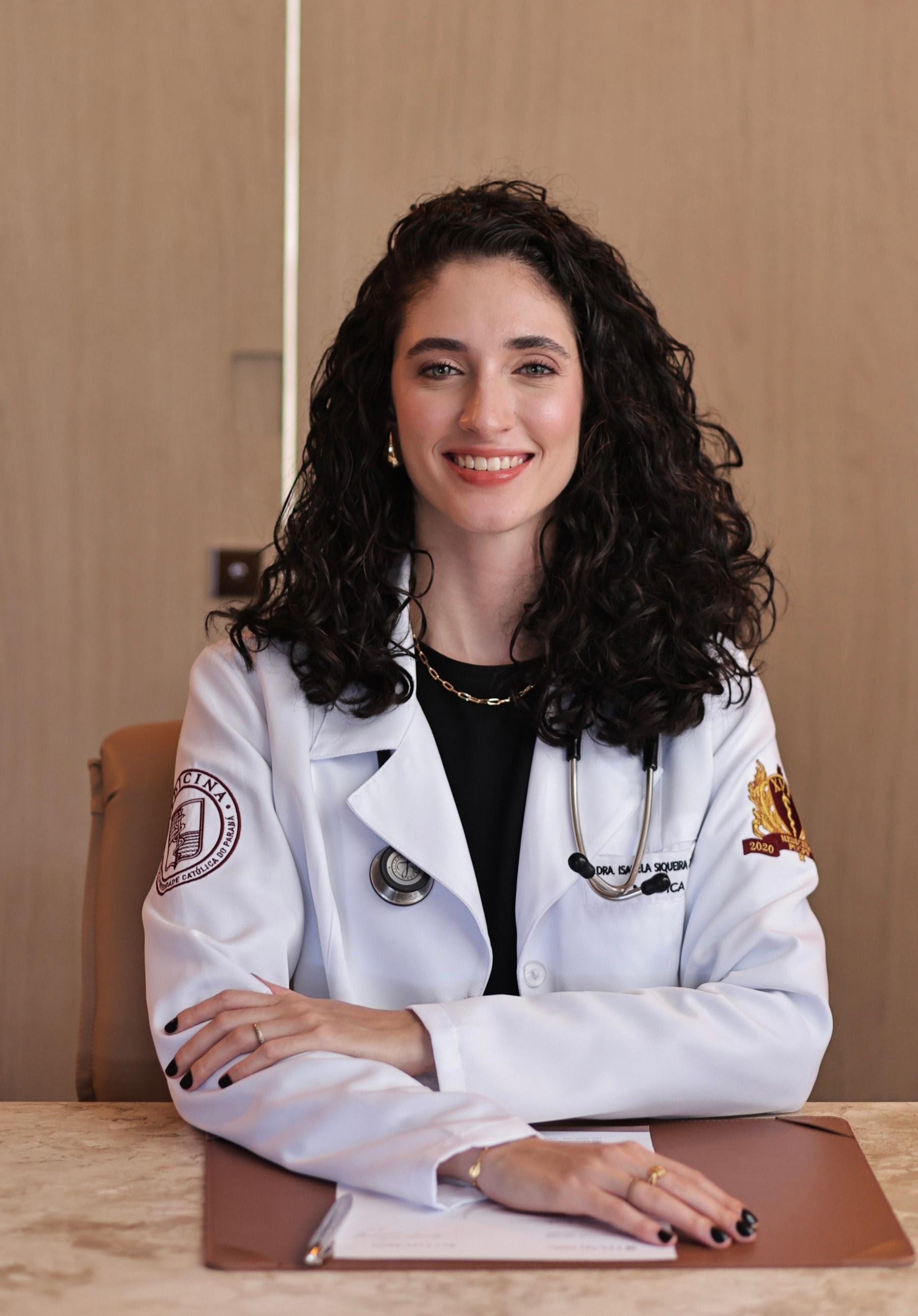 Dra. Isabela Siqueira Zaneta