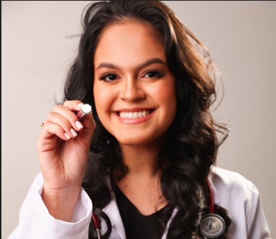 Dra. Claudia Alves e Souza