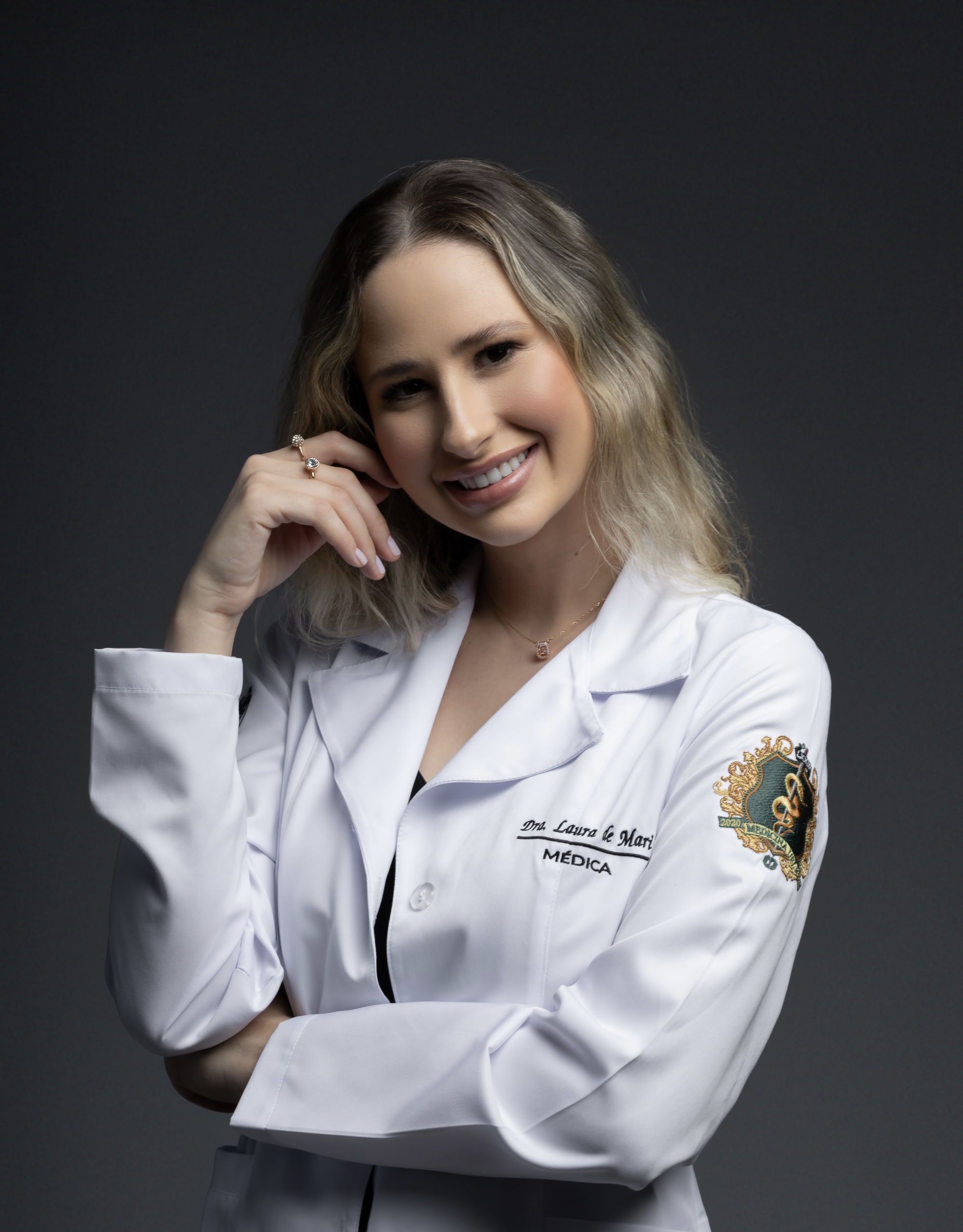 Dra. Laura Freitas de Mari